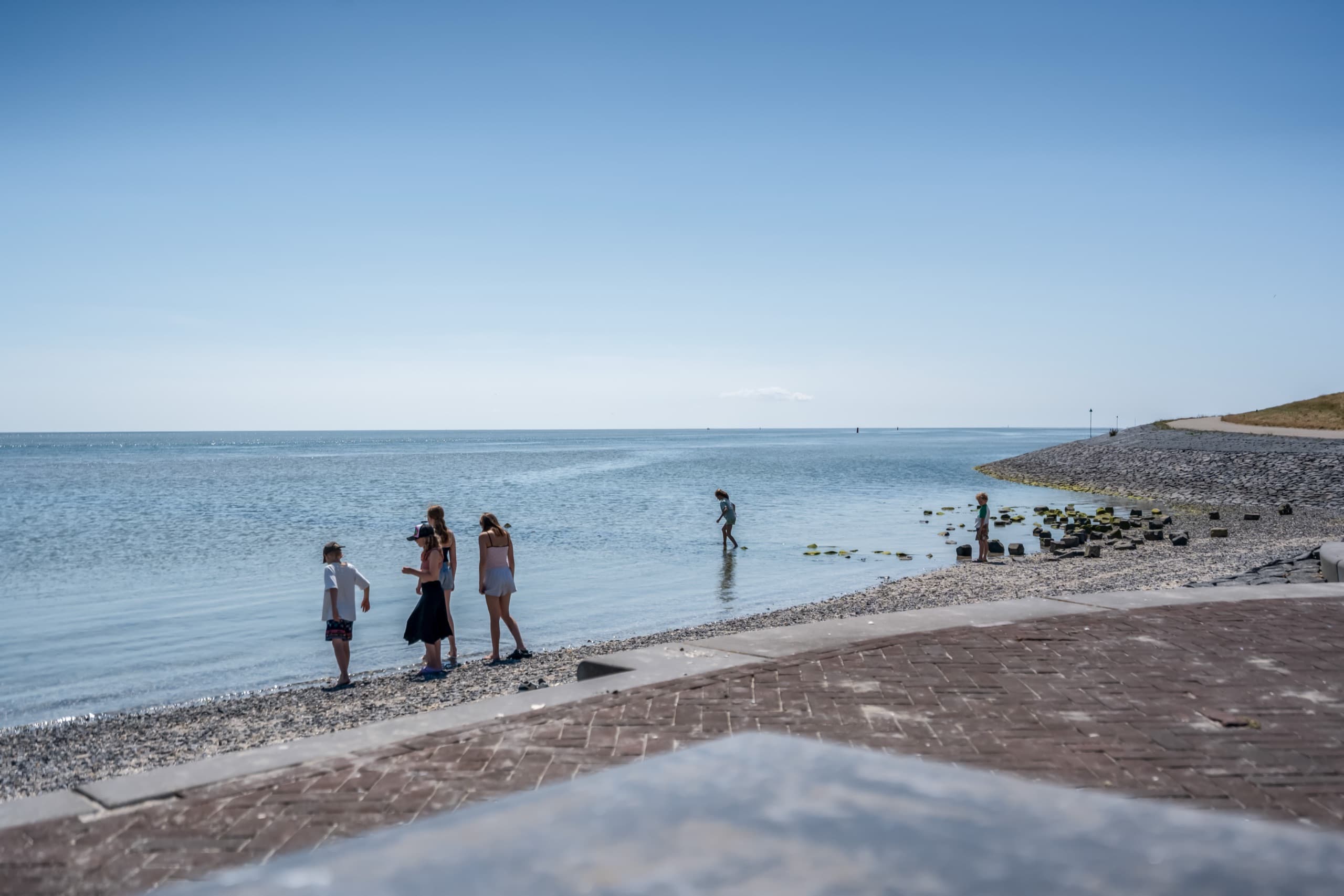Exterieur van Flevo 2 aan de Waddenzee